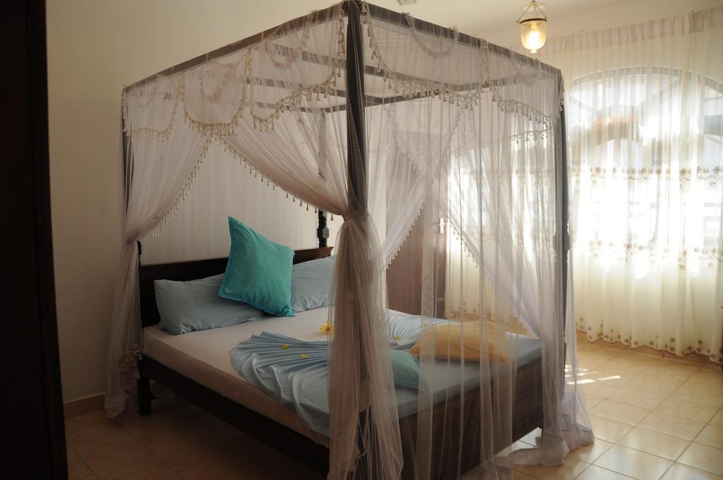 Thenu Rest Guest House Galle Δωμάτιο φωτογραφία